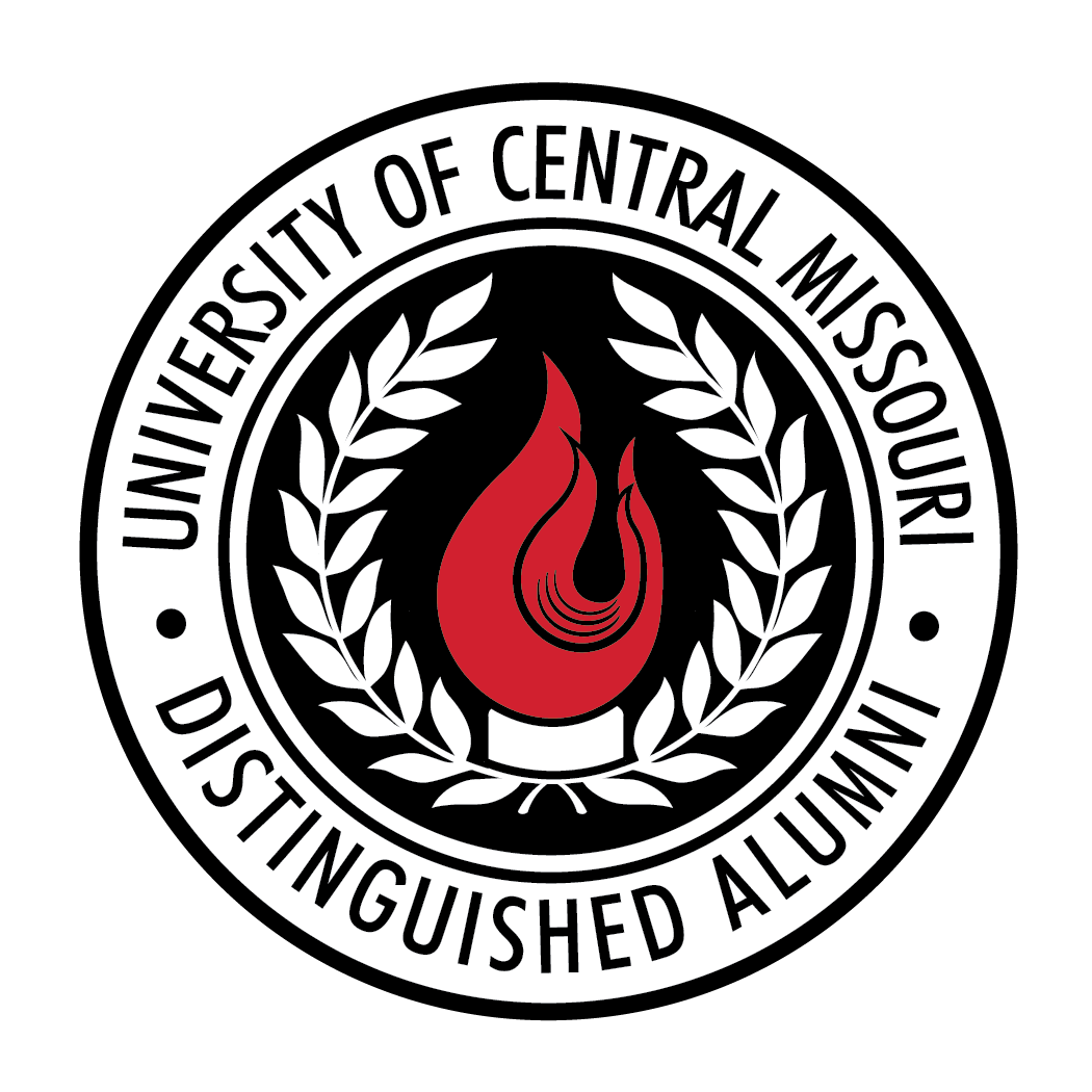 distinguished alumni award logo